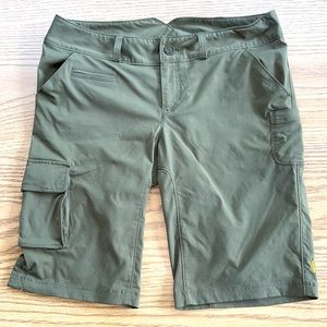 Lucy Olive Green Cargo Shorts